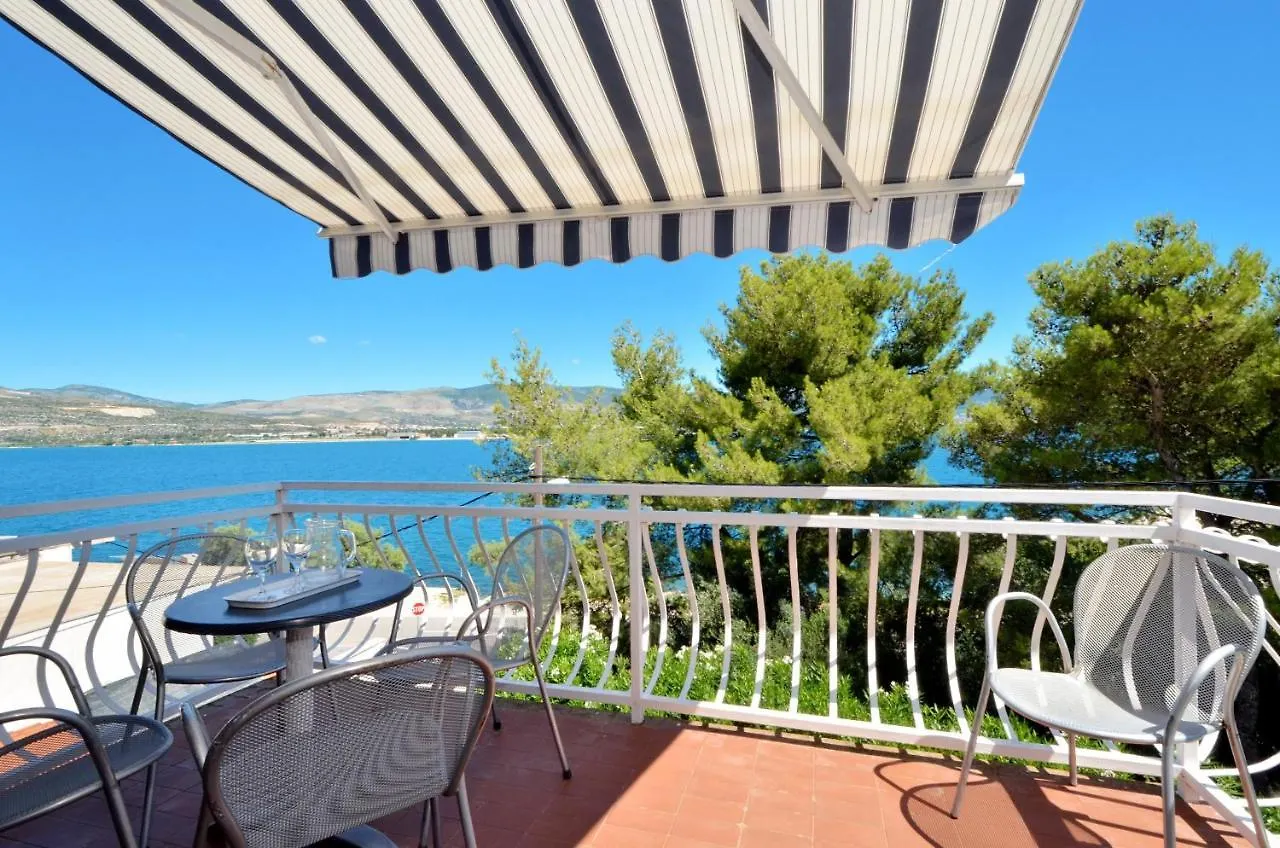 Apartments Alduk Trogir 0*,  Croatia